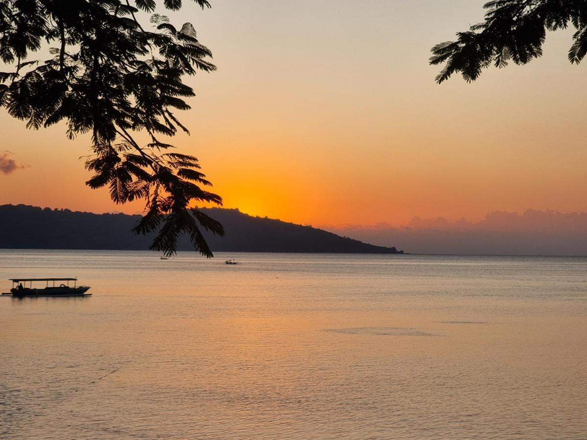 Khabita Beach Resort Lembar  Экстерьер фото
