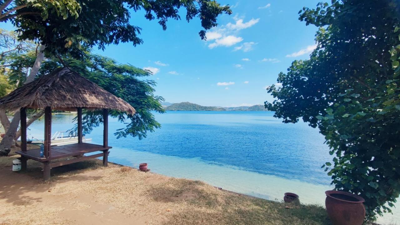 Khabita Beach Resort Lembar  Экстерьер фото