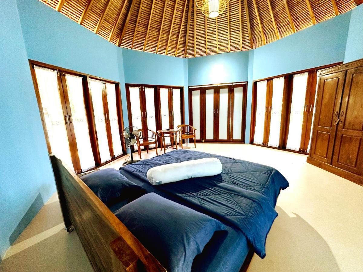 Khabita Beach Resort Lembar  Экстерьер фото