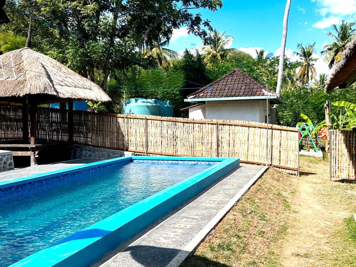 Khabita Beach Resort Lembar  Экстерьер фото